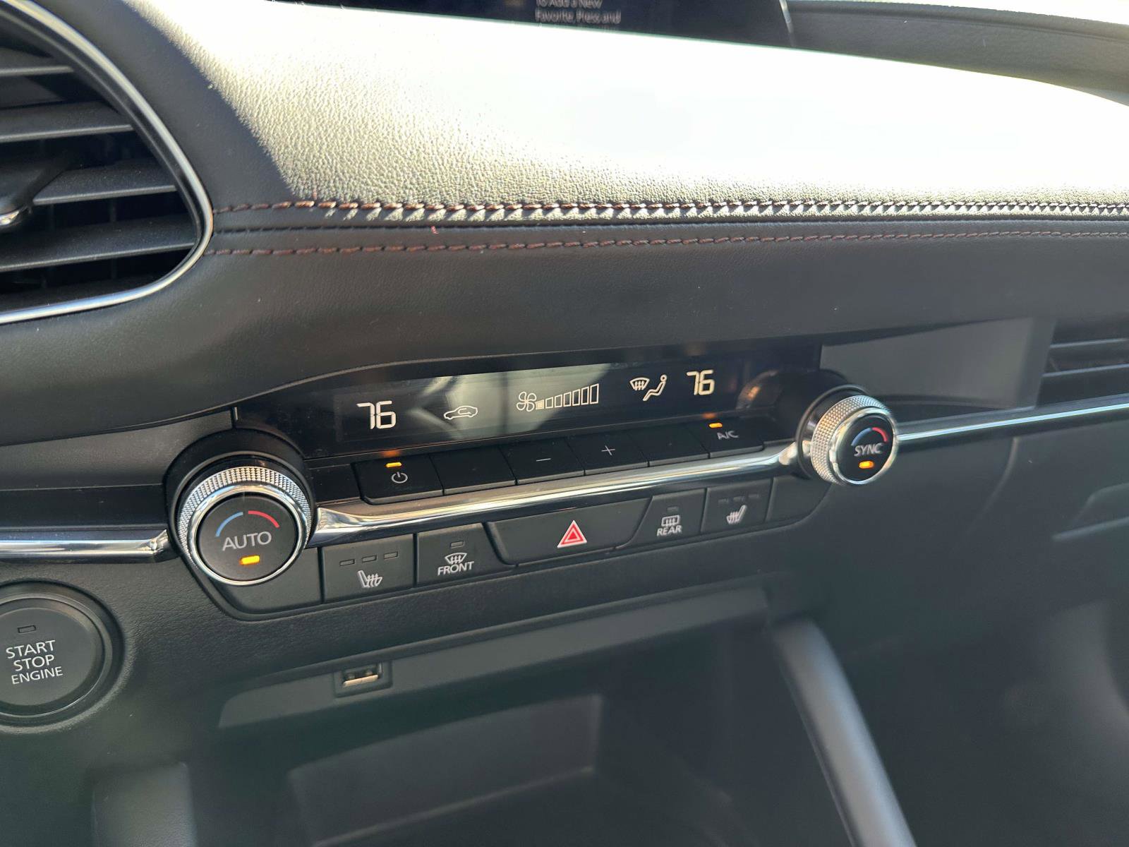 Used 2020 MAZDA MAZDA3 Premium Package image 23