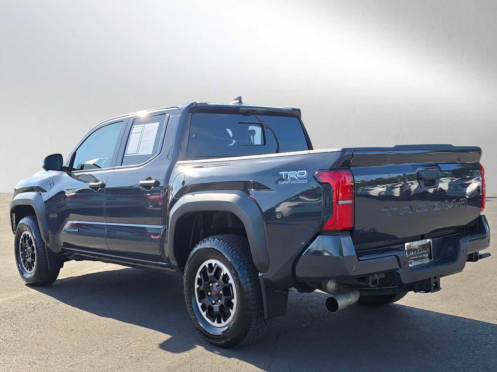 Used 2024 Toyota Tacoma 4x4 Double Cab image 5
