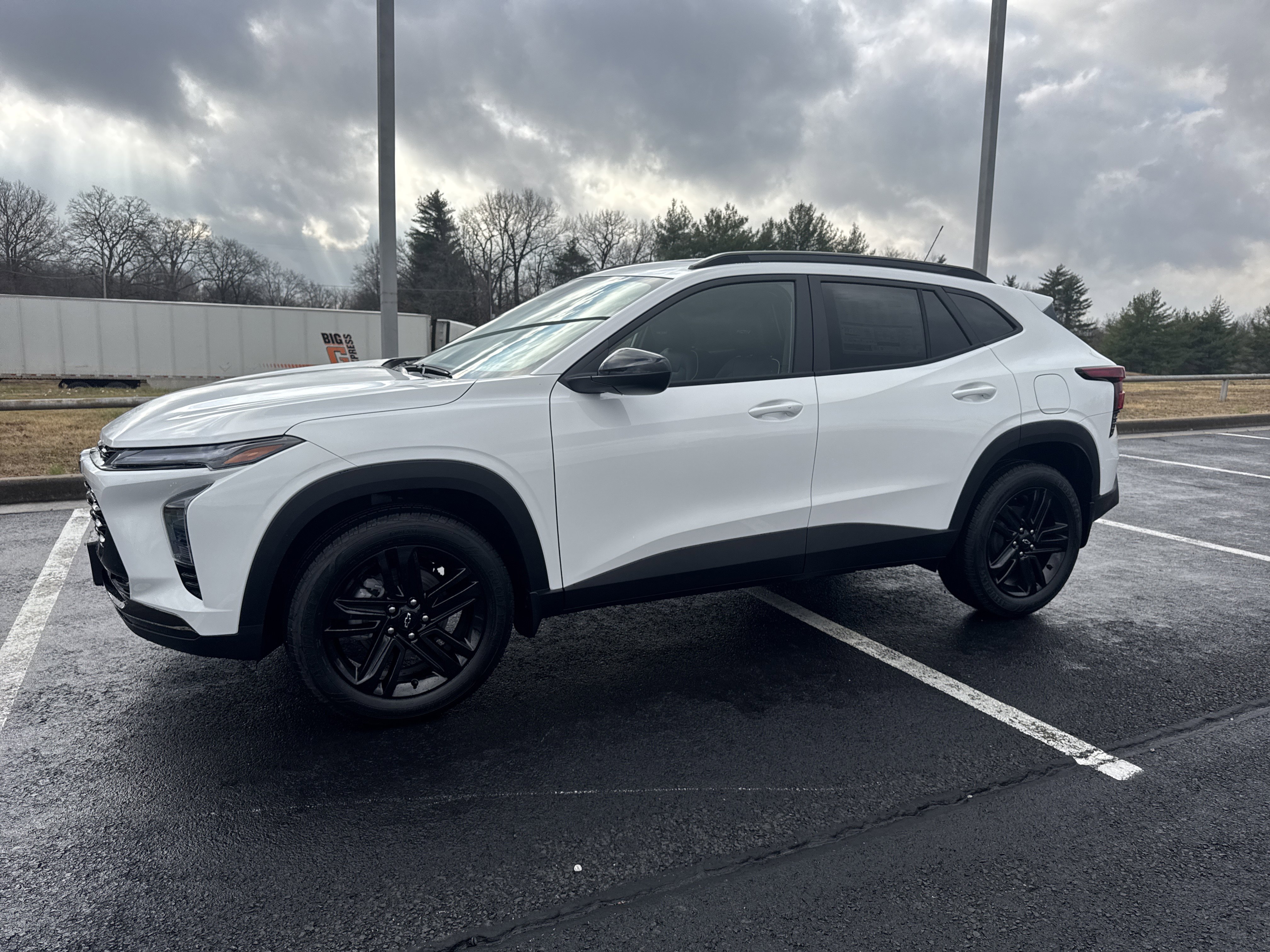 New 2026 Chevrolet Trax ACTIV image 1