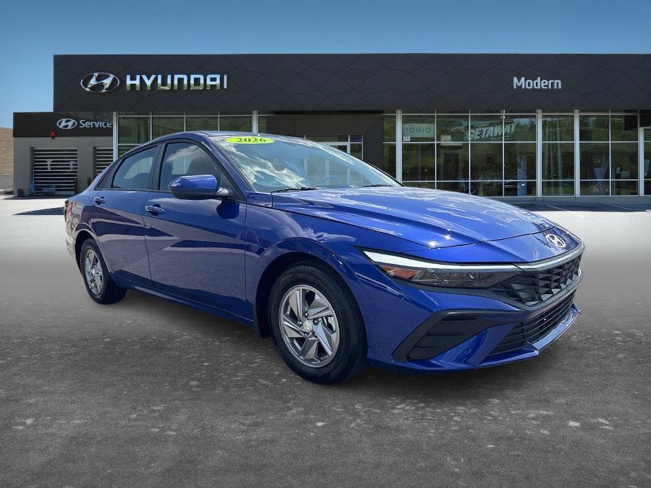 Certified 2026 Hyundai Elantra SE FWD image 3