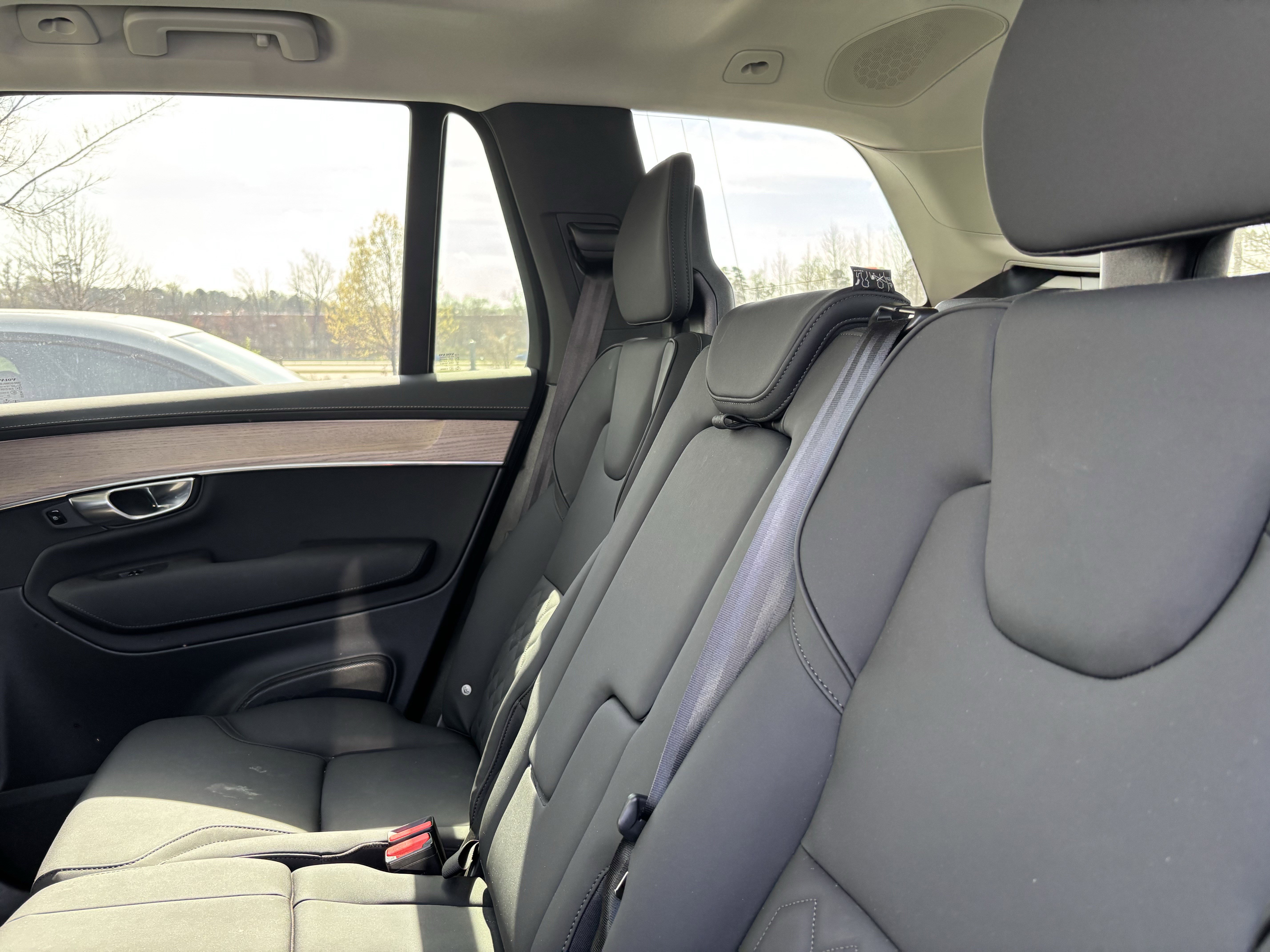 Used 2025 Volvo XC90 B6 Plus w/ Protection Package Premier image 32