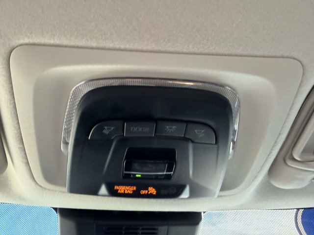 Used 2023 Toyota Corolla LE w/ Carpet Mat Package (TMS) FWD image 28
