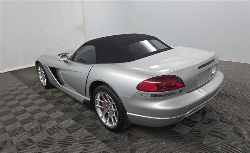 Used 2004 Dodge Viper SRT-10 image 11