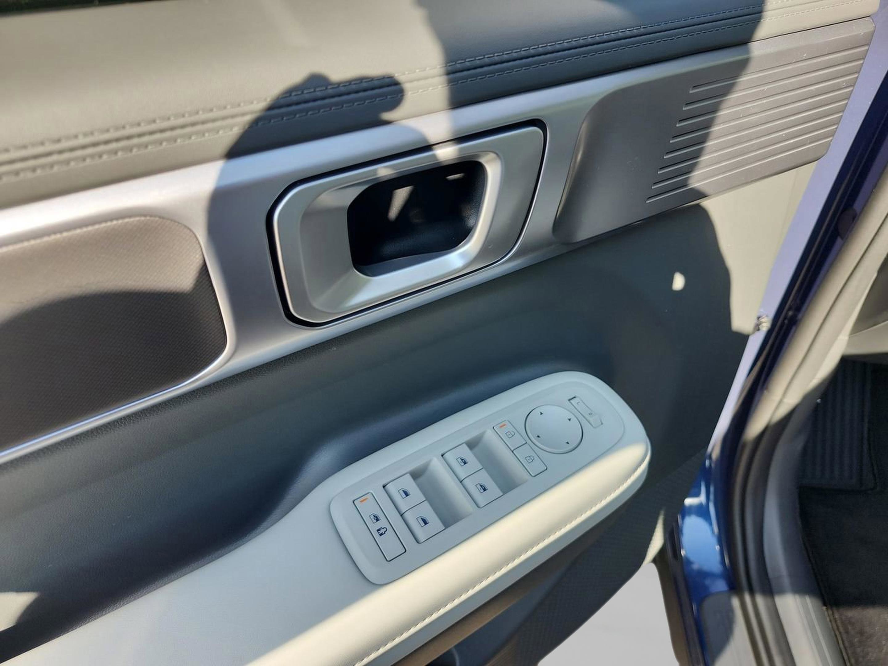 New 2026 Hyundai Santa Fe SEL image 16