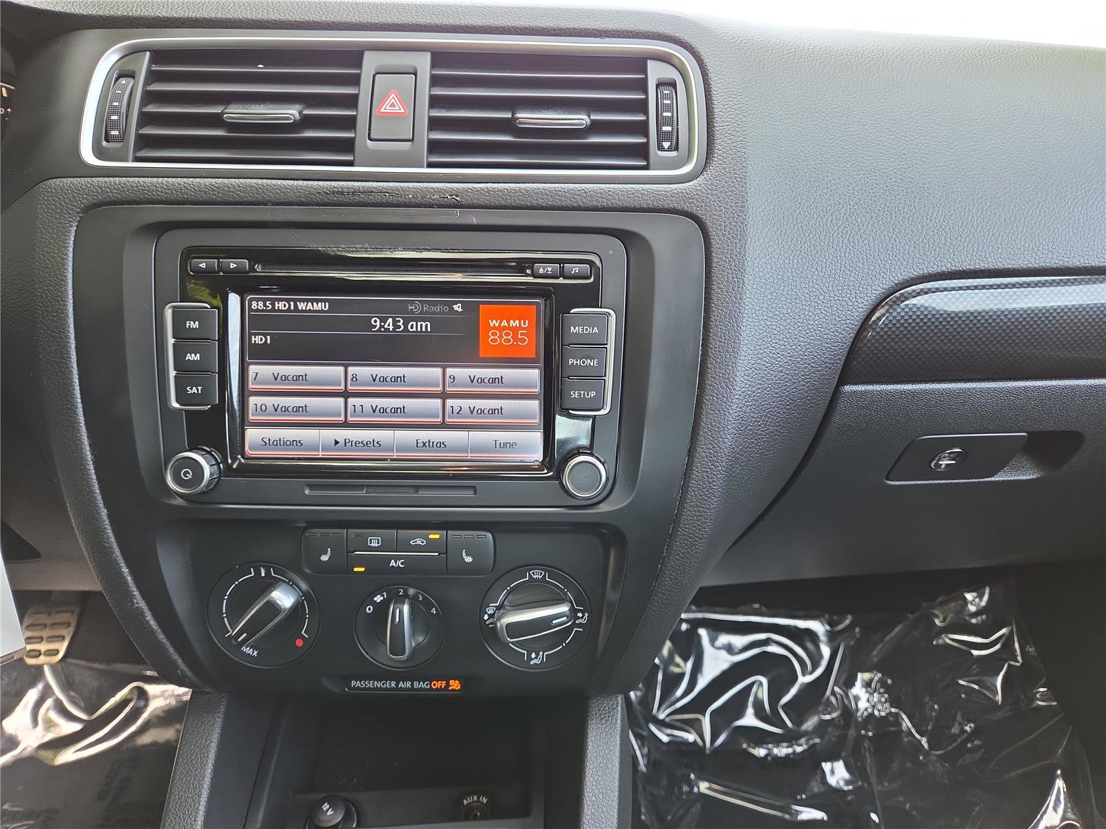 Used 2014 Volkswagen Jetta GLI Edition 30 FWD image 17