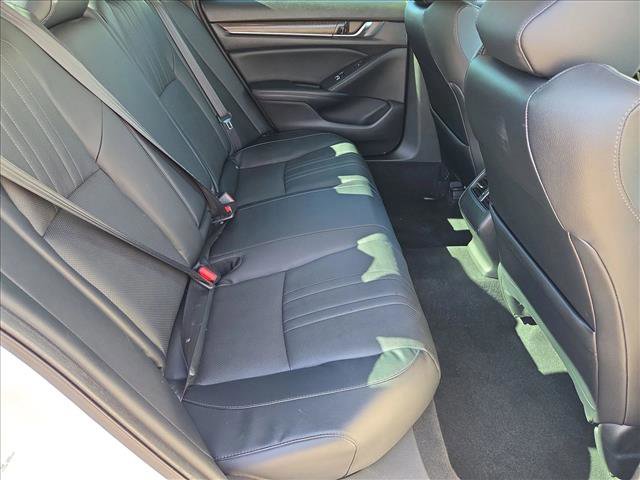 Used 2018 Honda Accord Touring image 21