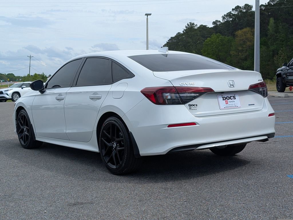 Used 2025 Honda Civic Sport Touring image 3