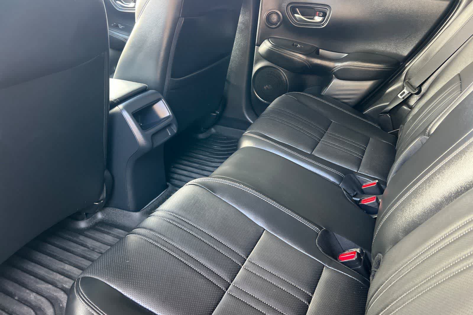 Used 2024 Honda HR-V EX-L image 5