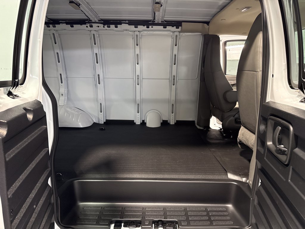 New 2025 Chevrolet Express 2500 w/ Driver Convenience Package RWD image 28