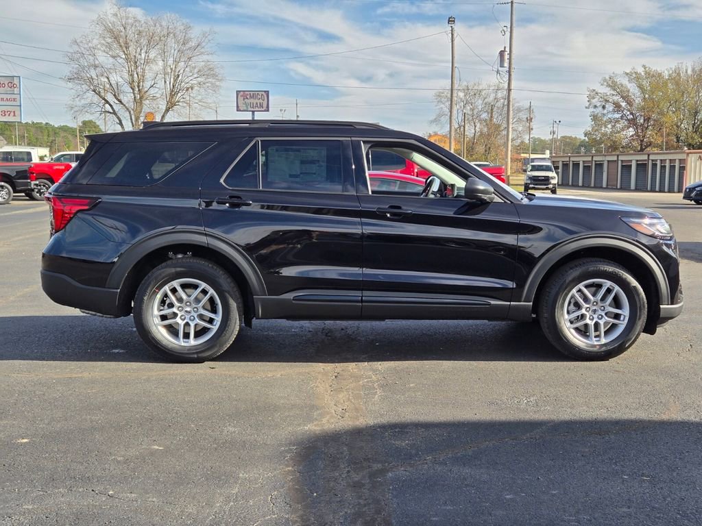 New 2026 Ford Explorer Active image 3