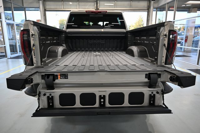 New 2026 GMC Sierra 2500 AT4 w/ AT4 Premium Plus Package image 9