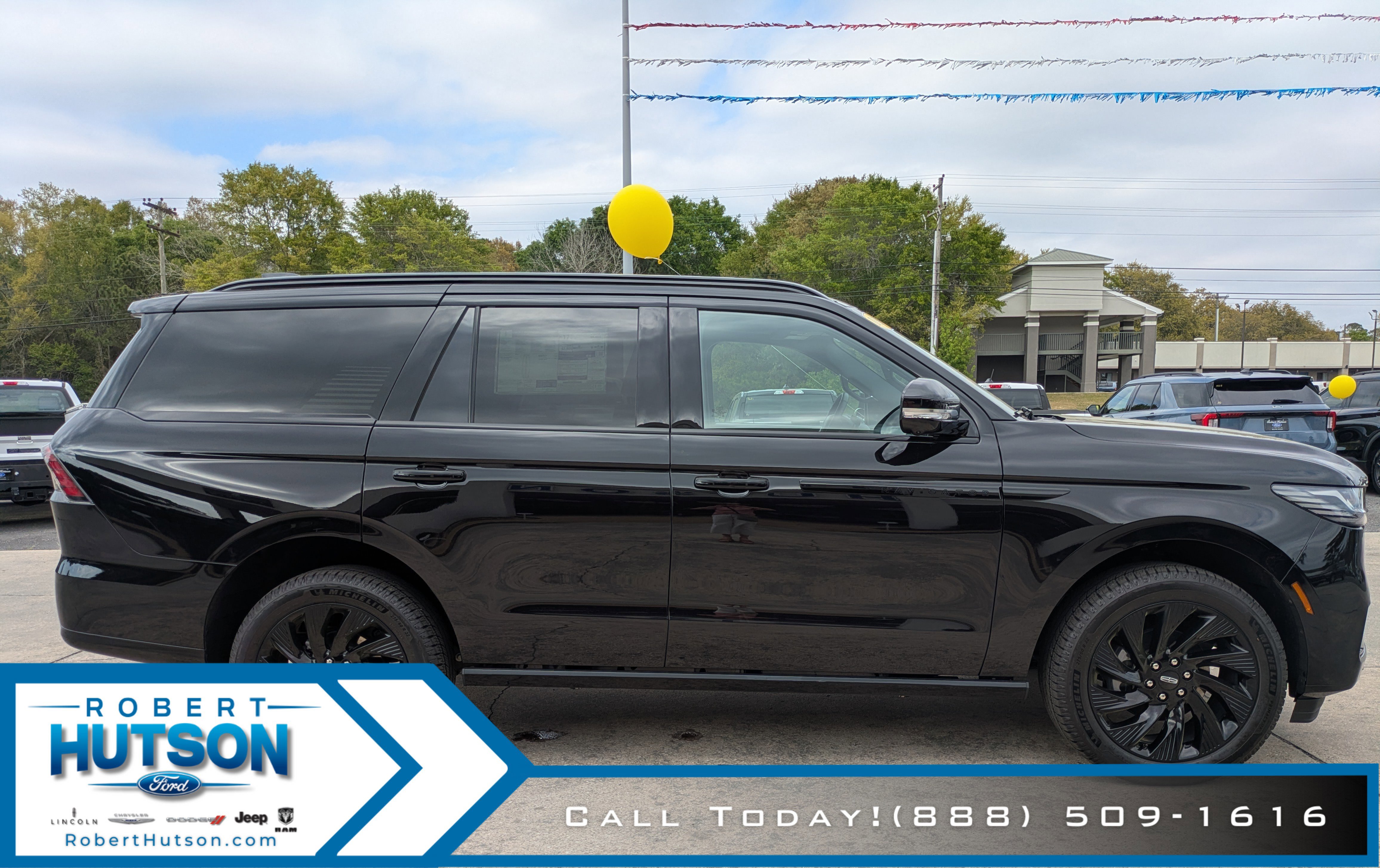 New 2026 Lincoln Navigator Reserve w/ Jet Appearance Package image 5