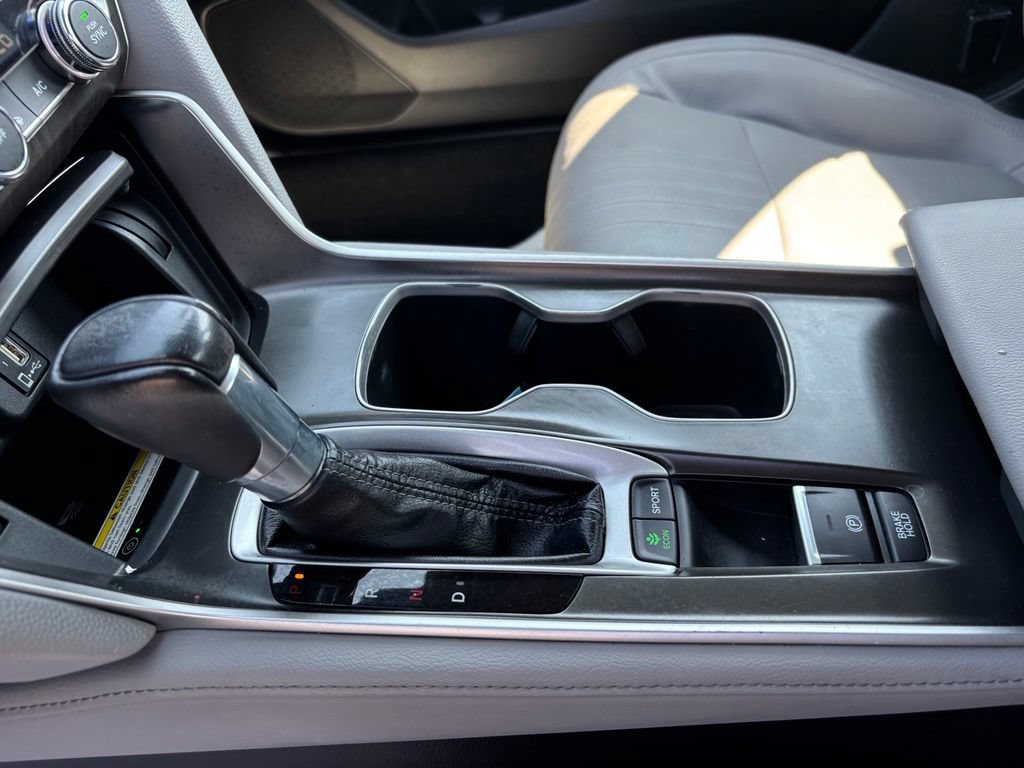 Used 2018 Honda Accord Touring image 40