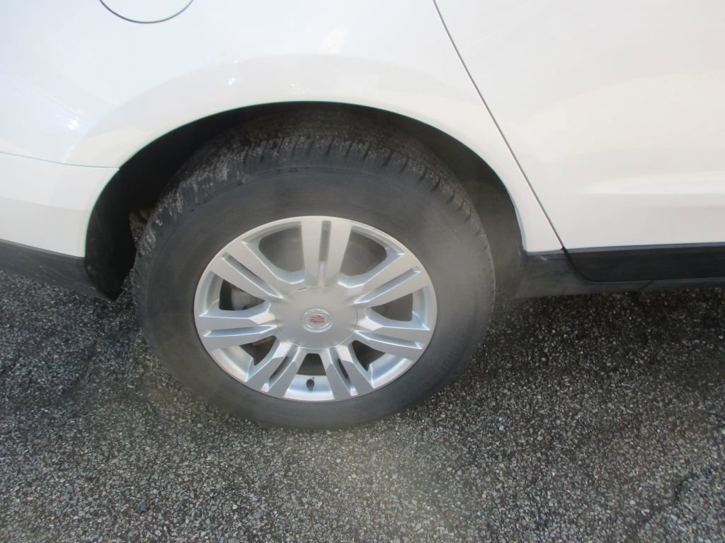 Used 2012 Cadillac SRX FWD image 4