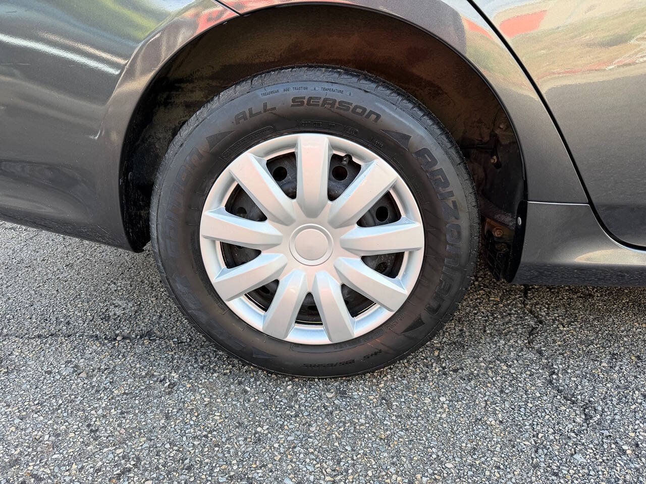 Used 2010 Toyota Corolla LE FWD image 28