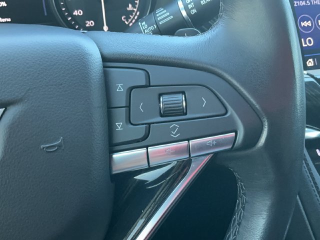 Used 2022 Cadillac XT6 Premium Luxury w/ Technology Package FWD image 24