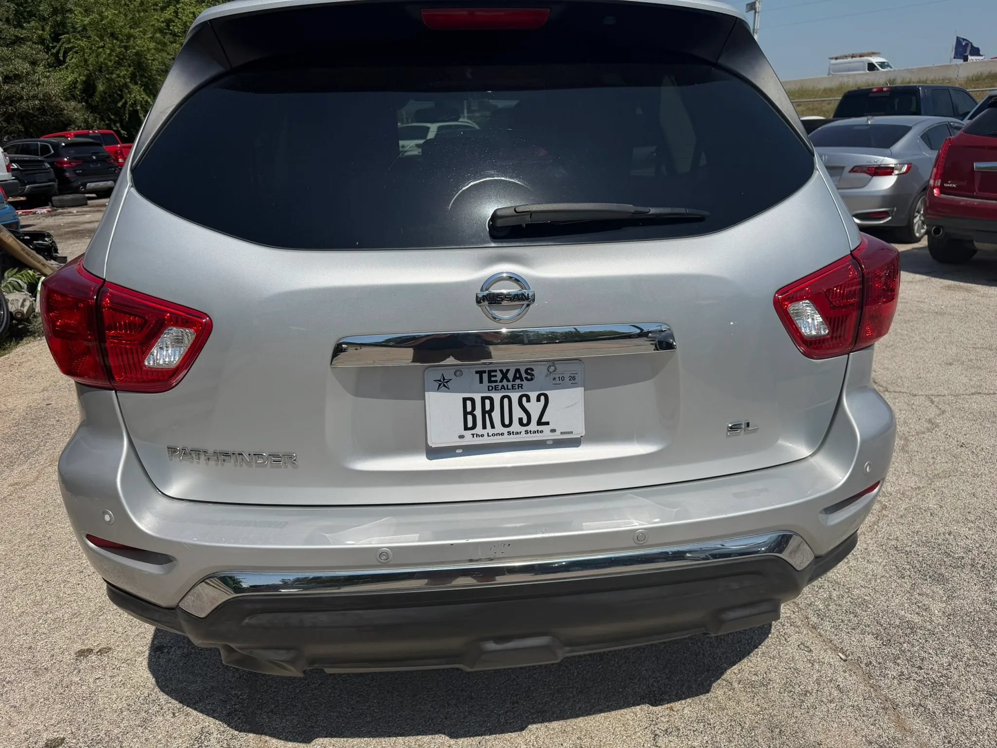 Used 2019 Nissan Pathfinder SL FWD image 6