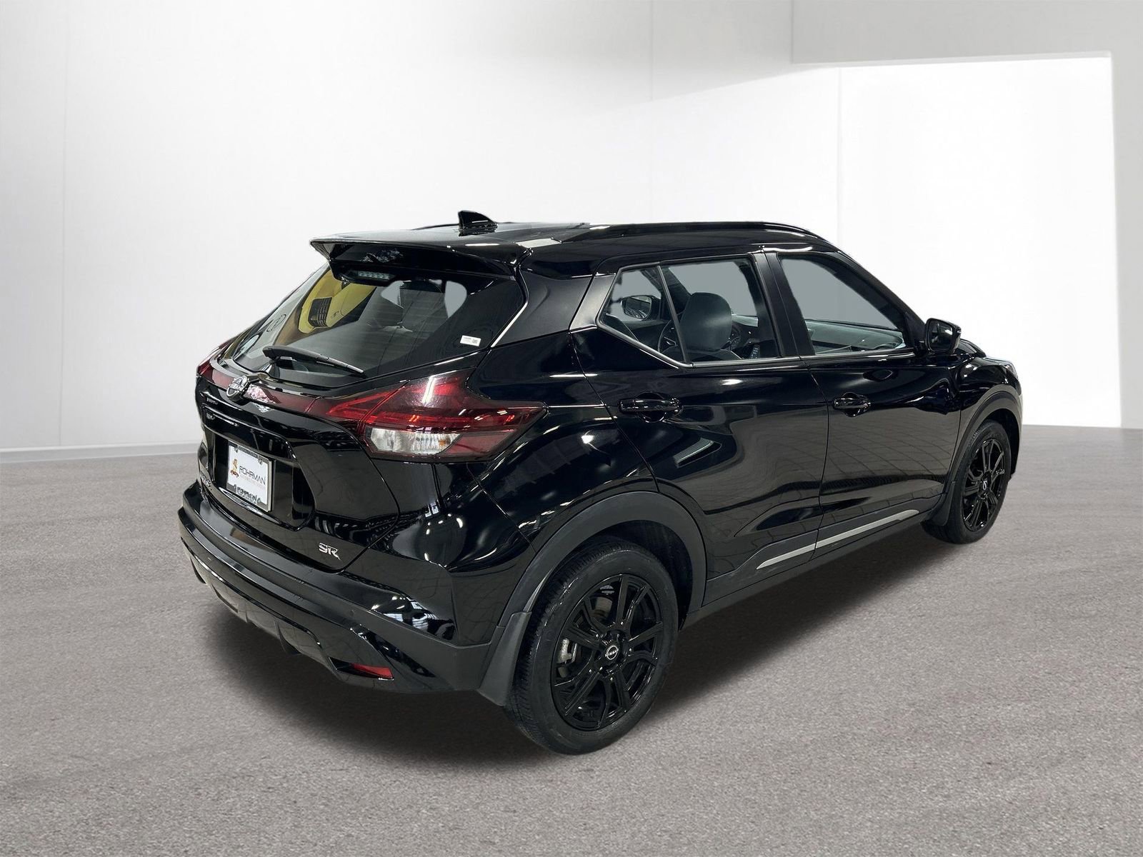 Certified 2022 Nissan Kicks SR w/ Premium Package FWD image 41