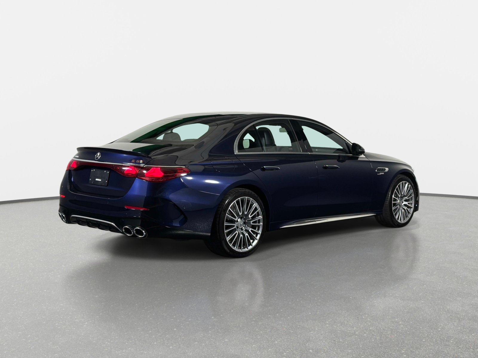 Used 2025 Mercedes-Benz E 53 AMG e 4MATIC Sedan image 3