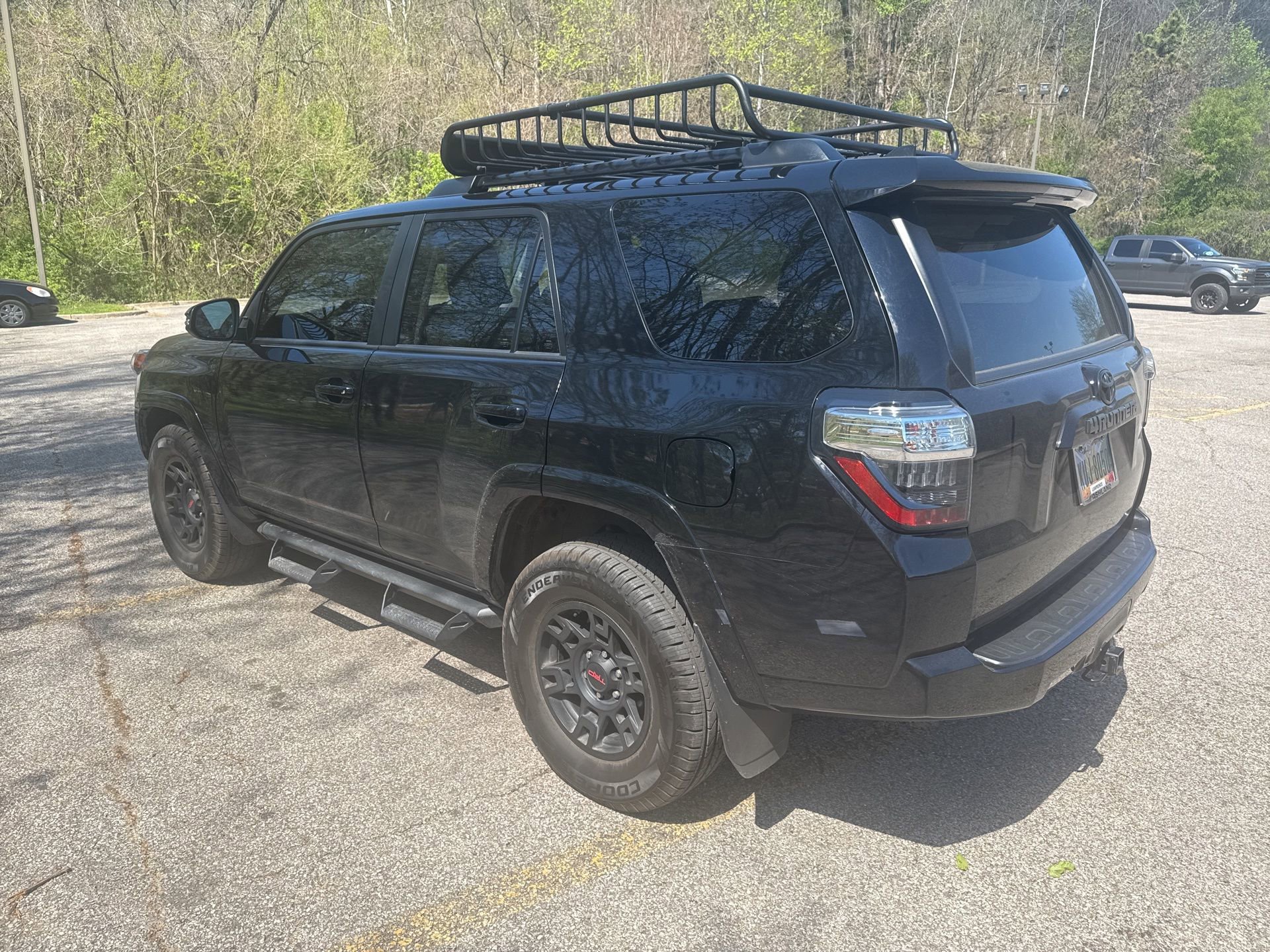 Used 2021 Toyota 4Runner Venture w/ Moonroof Package image 7
