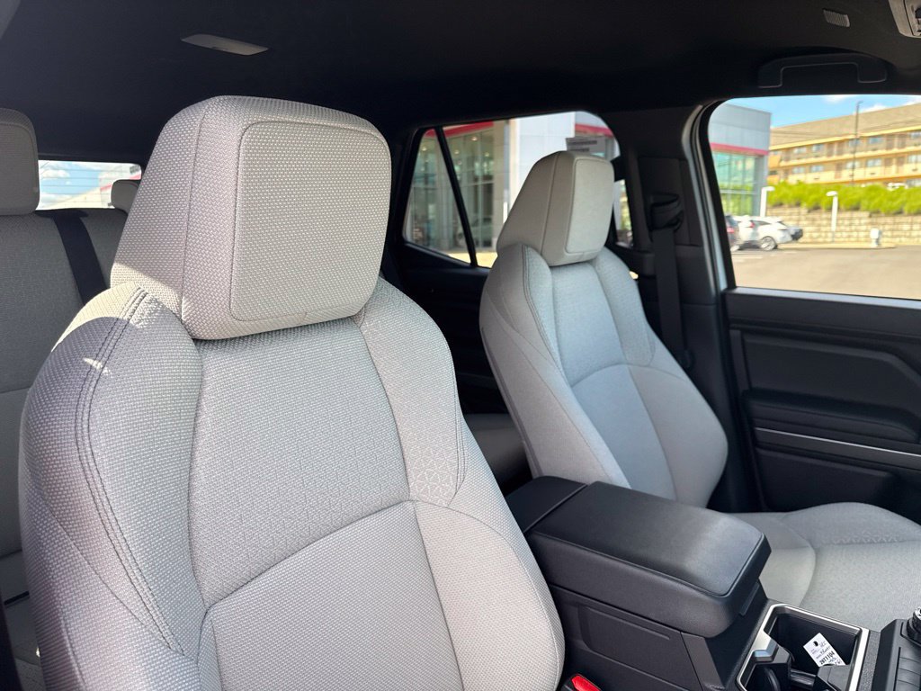 New 2026 Toyota 4Runner SR5 AWD/4WD image 7