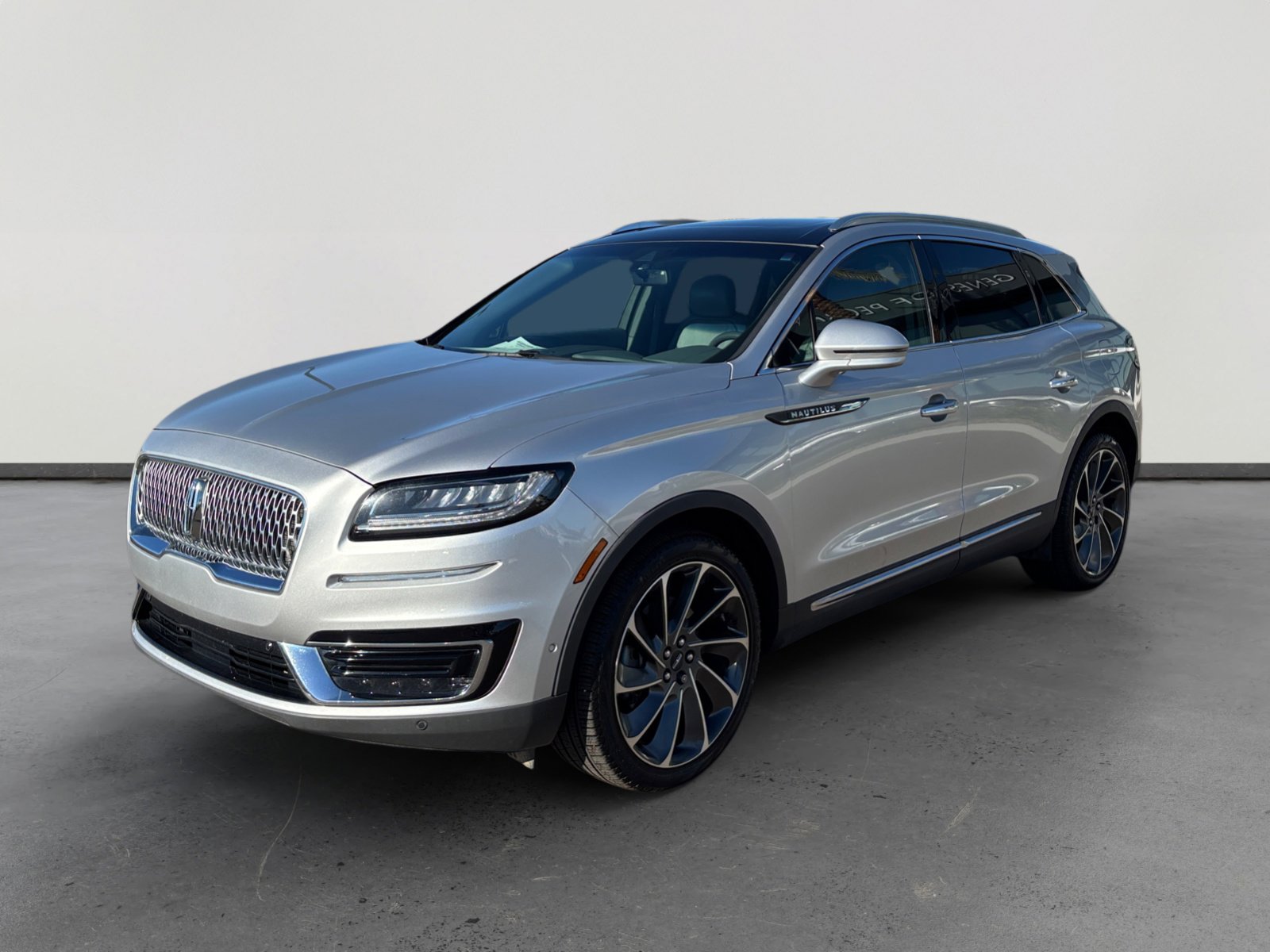 Used 2019 Lincoln Nautilus Reserve image 1