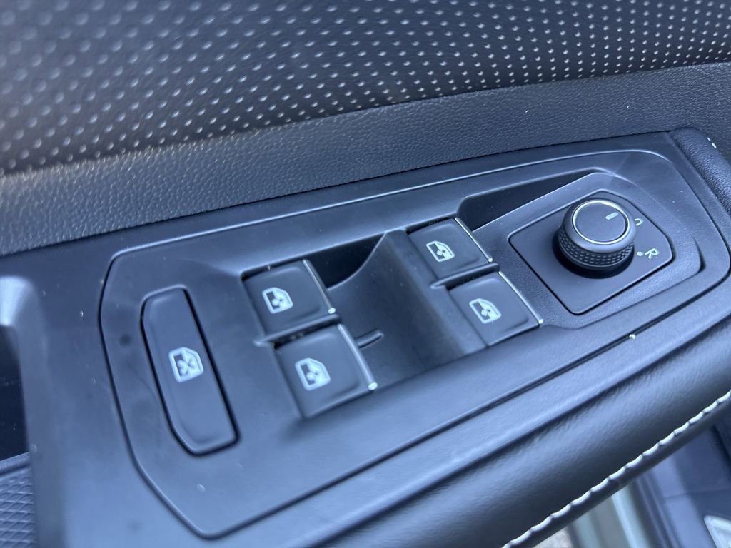 New 2026 Volkswagen Atlas Cross Sport SE image 19