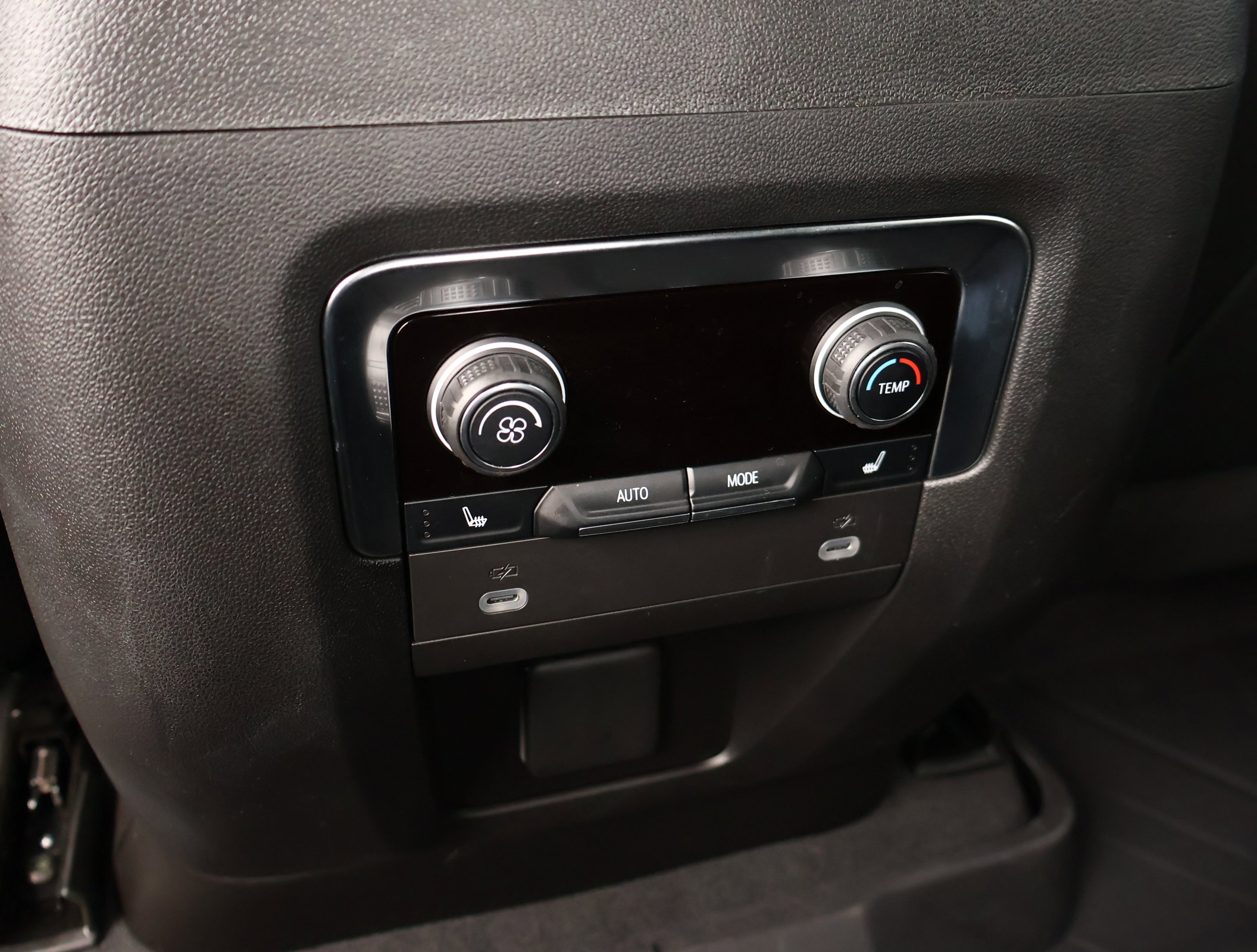 Certified 2024 Chevrolet Tahoe High Country image 28