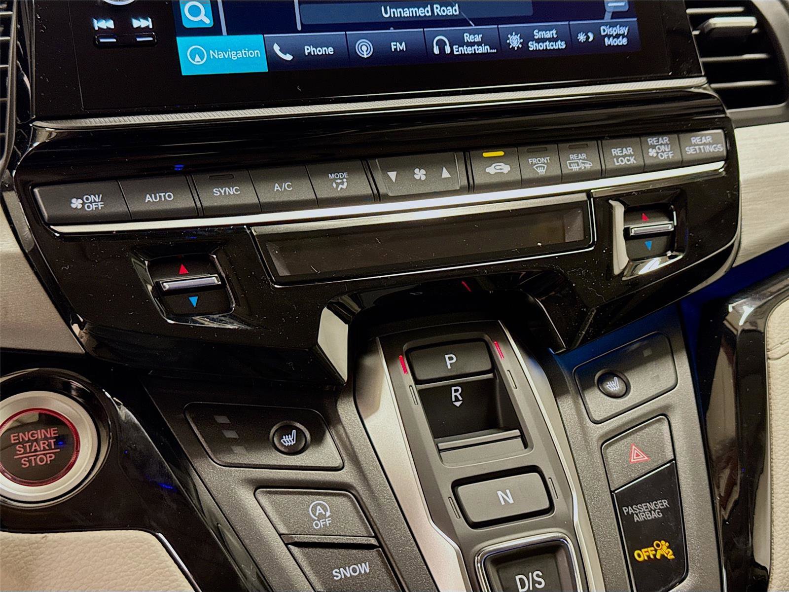 New 2026 Honda Odyssey Touring image 15