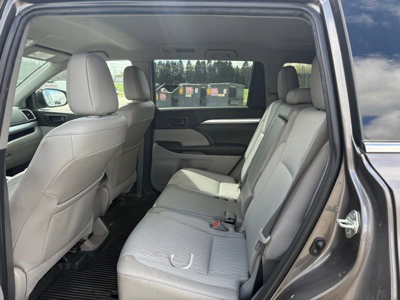 Used 2019 Toyota Highlander Plus image 11