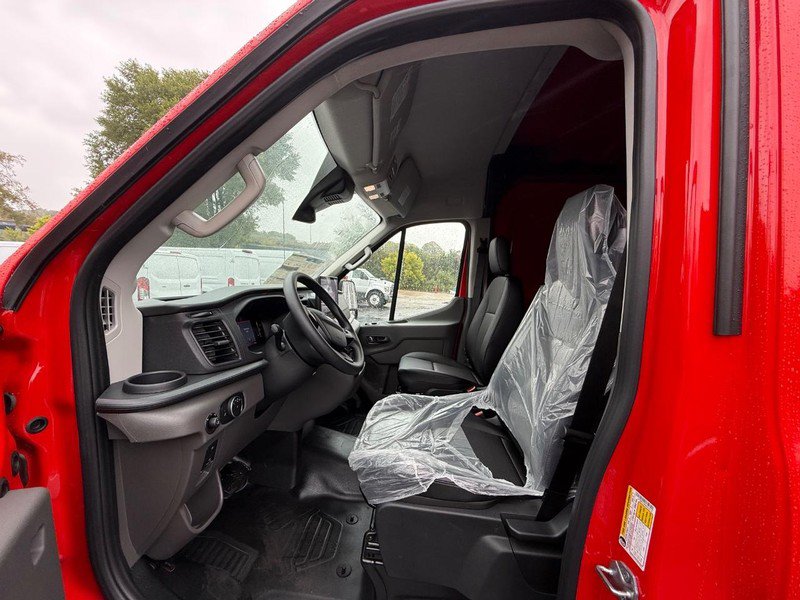 New 2027 Ford Transit 250 148 Medium Roof RWD image 27