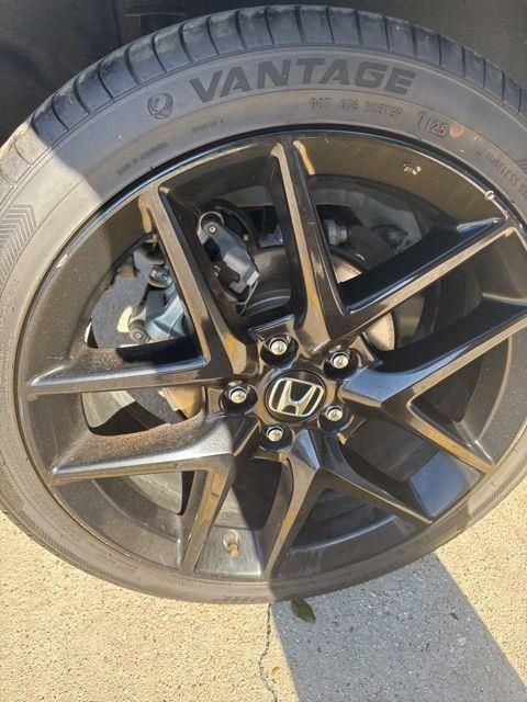 Used 2025 Honda Civic Sport image 29