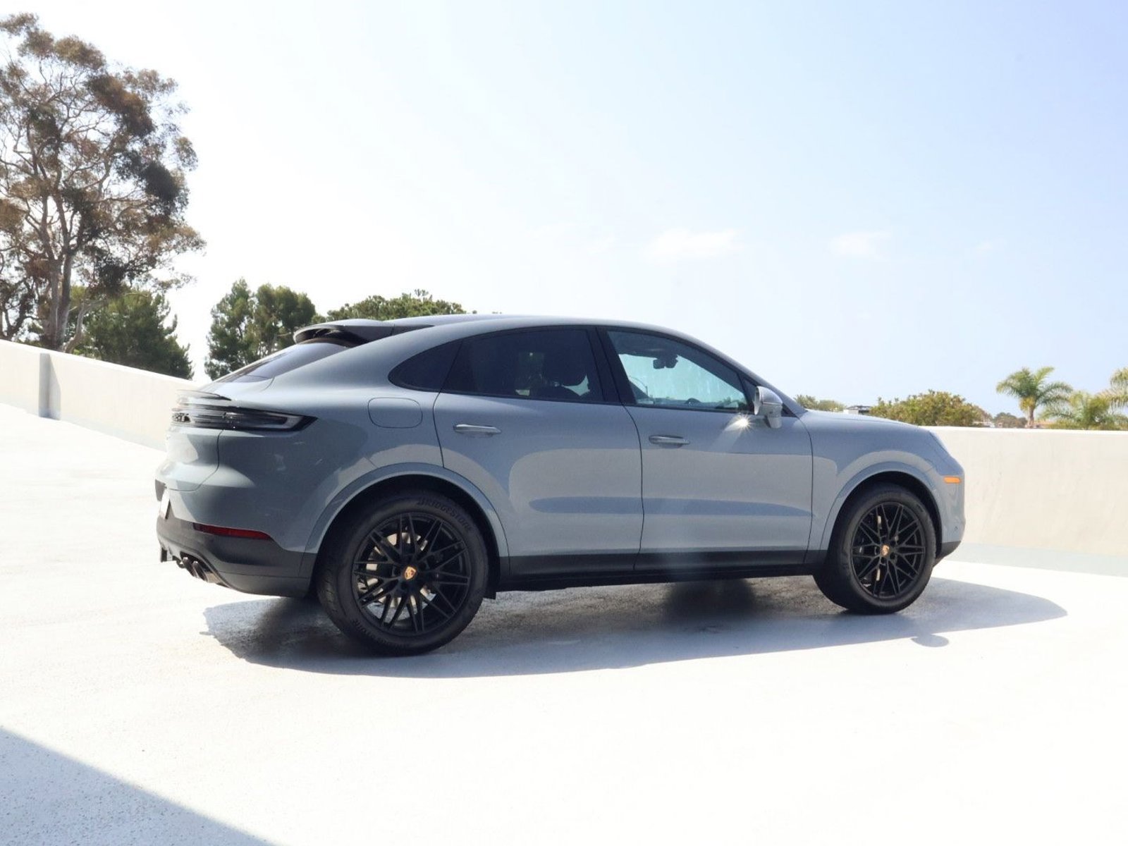 New 2026 Porsche Cayenne Coupe AWD/4WD image 8