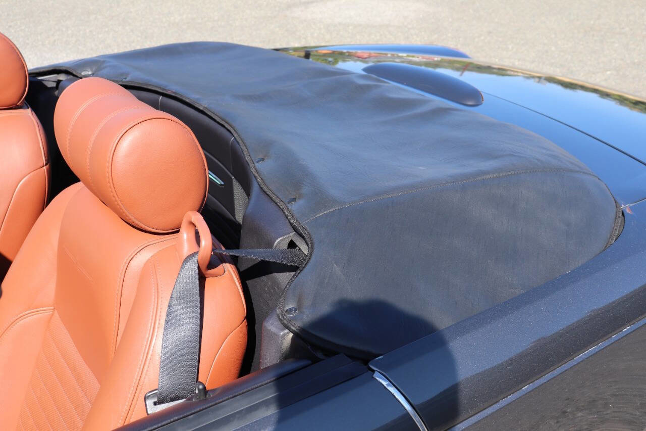 Used 2003 Ford Thunderbird image 31