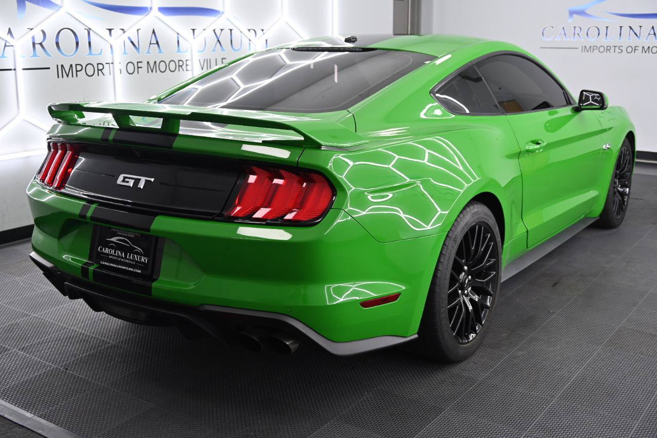 Used 2019 Ford Mustang GT Premium w/ GT Performance Package RWD image 4