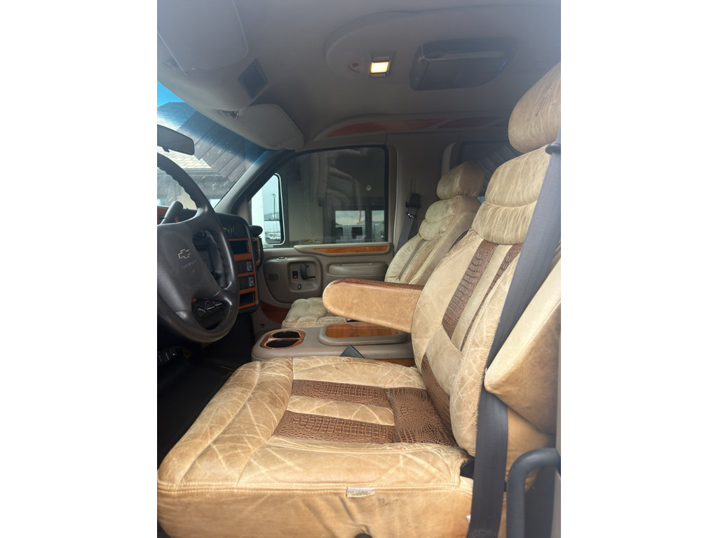 Used 2006 Chevrolet Kodiak C4500 2WD Crew Cab image 9