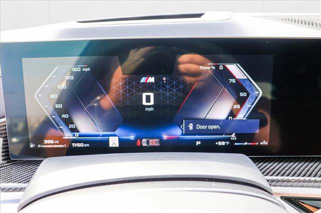 Used 2025 BMW X7 M60i w/ Climate Comfort Package image 14
