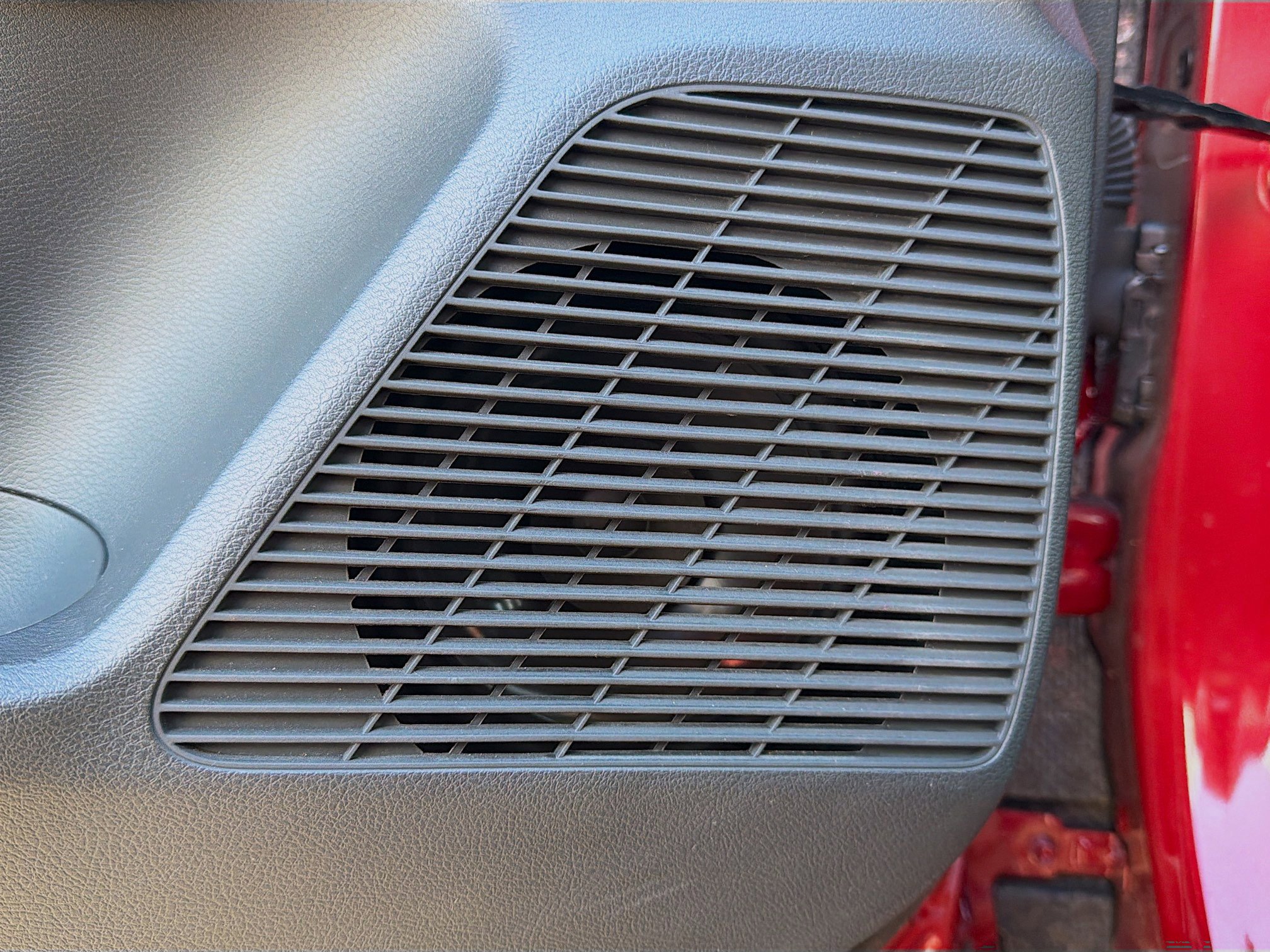 Used 2025 Nissan Kicks SR image 22