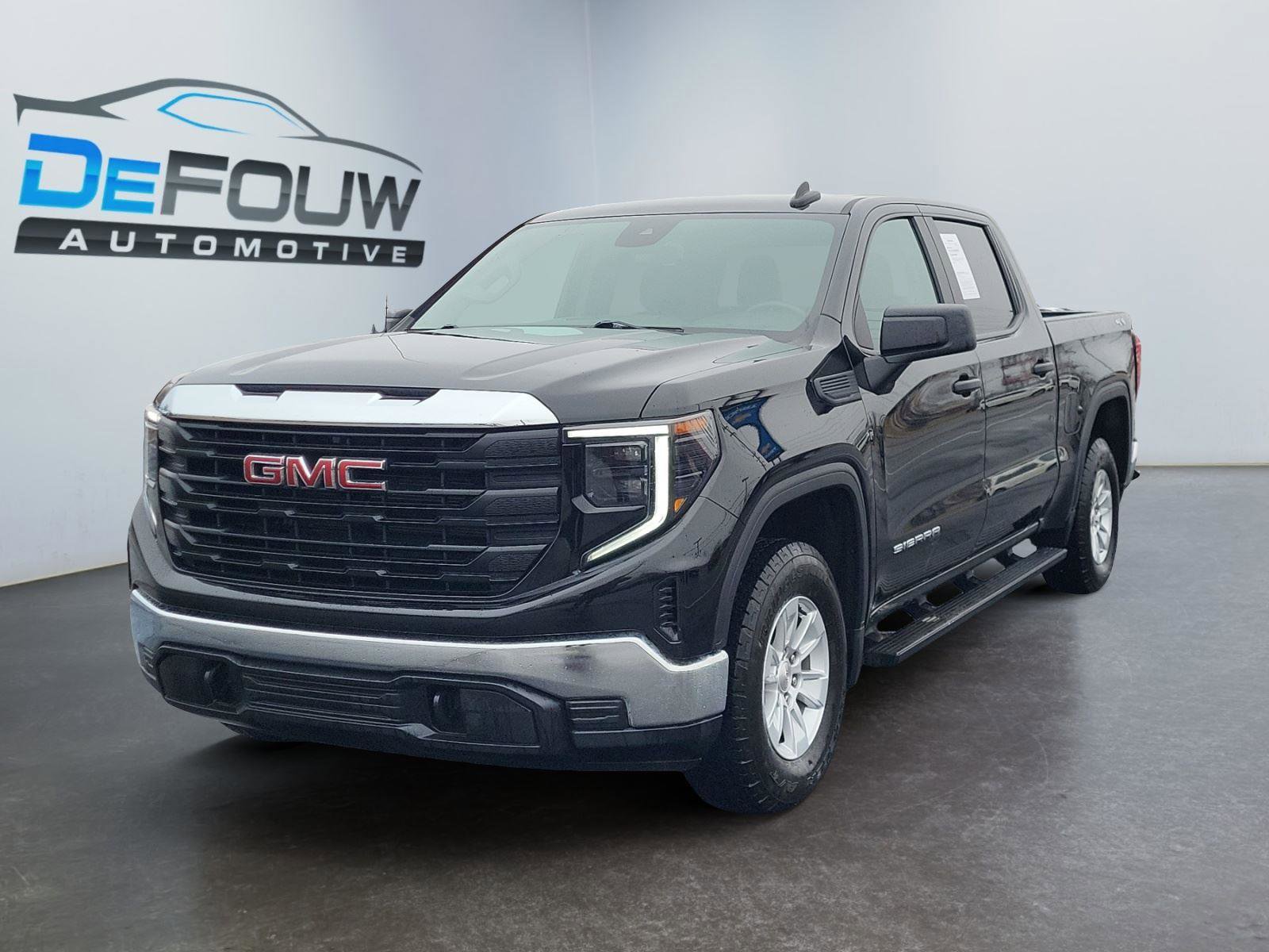 Used 2024 GMC Sierra 1500 Pro w/ Pro Value Package image 7
