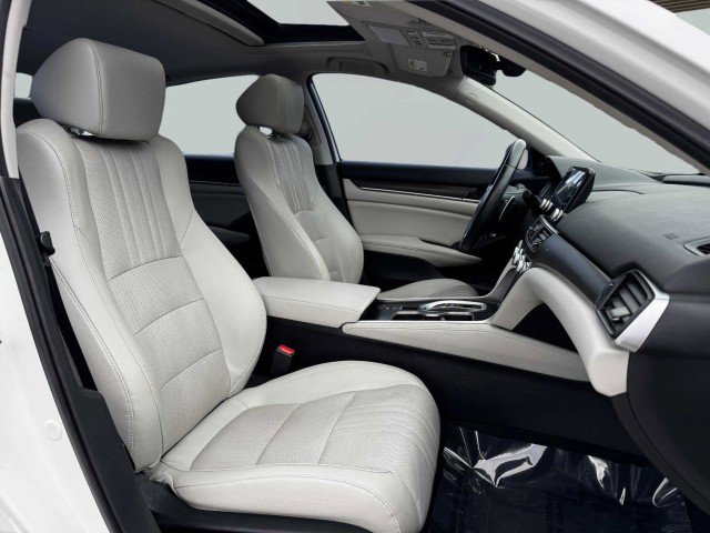 Used 2018 Honda Accord Touring image 50