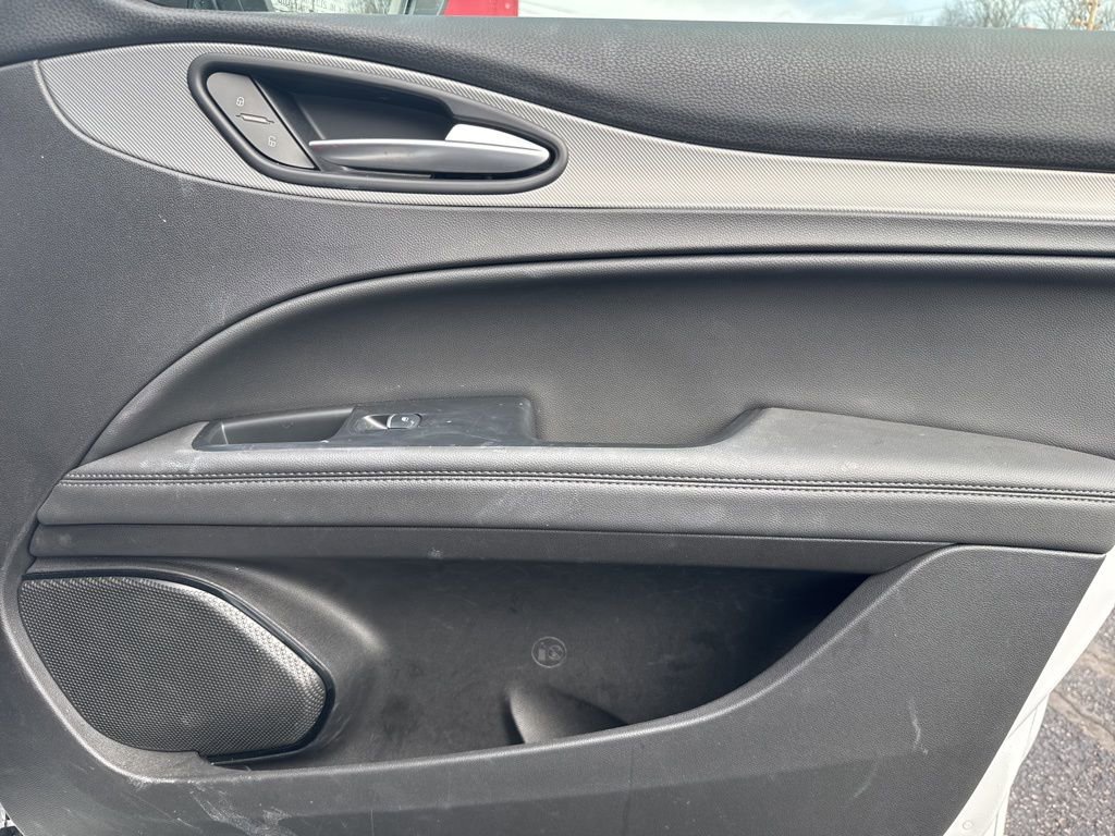 Used 2024 Alfa Romeo Stelvio Veloce image 63