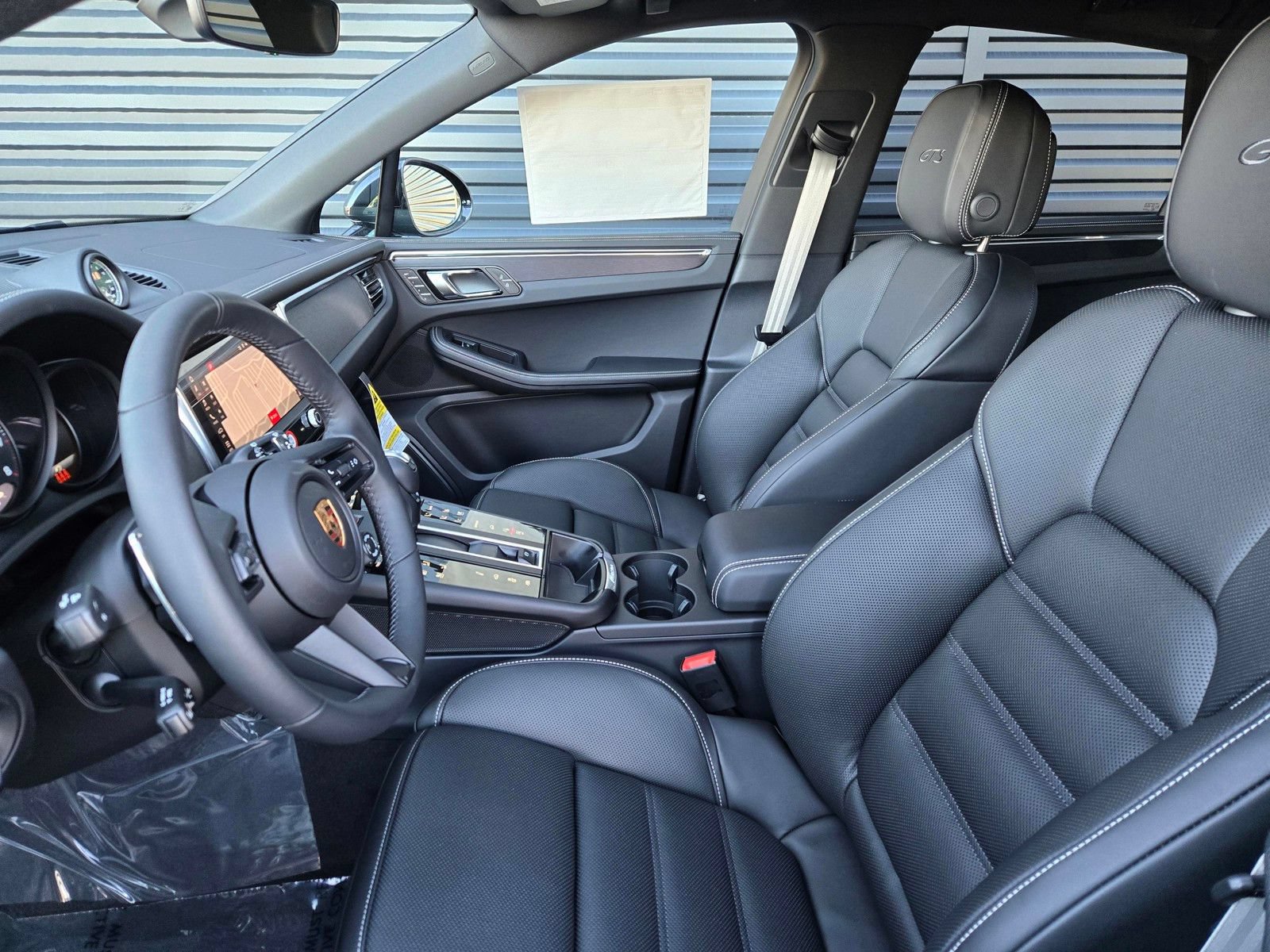New 2026 Porsche Macan GTS AWD/4WD image 26