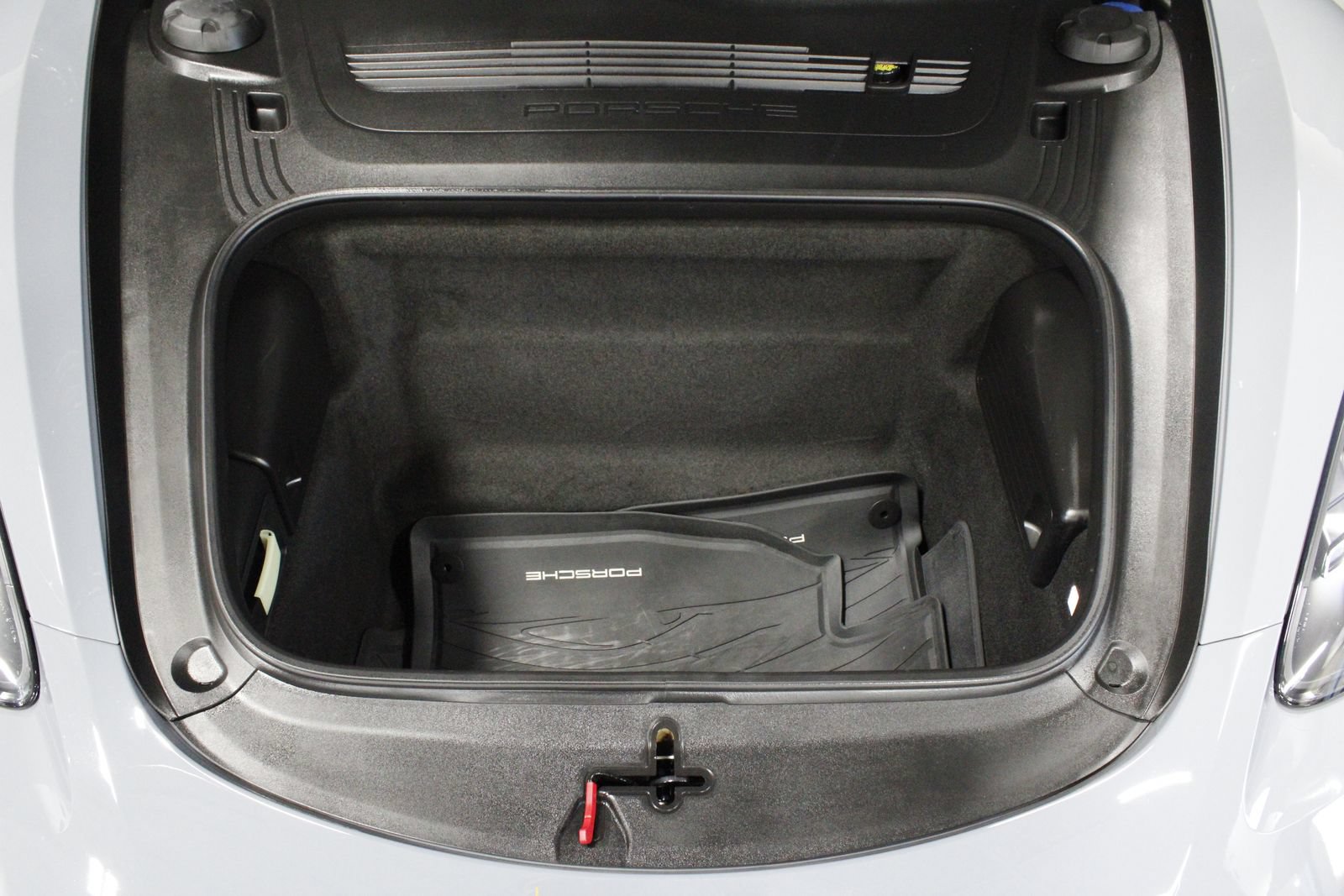 Certified 2024 Porsche 718 Boxster RWD image 18