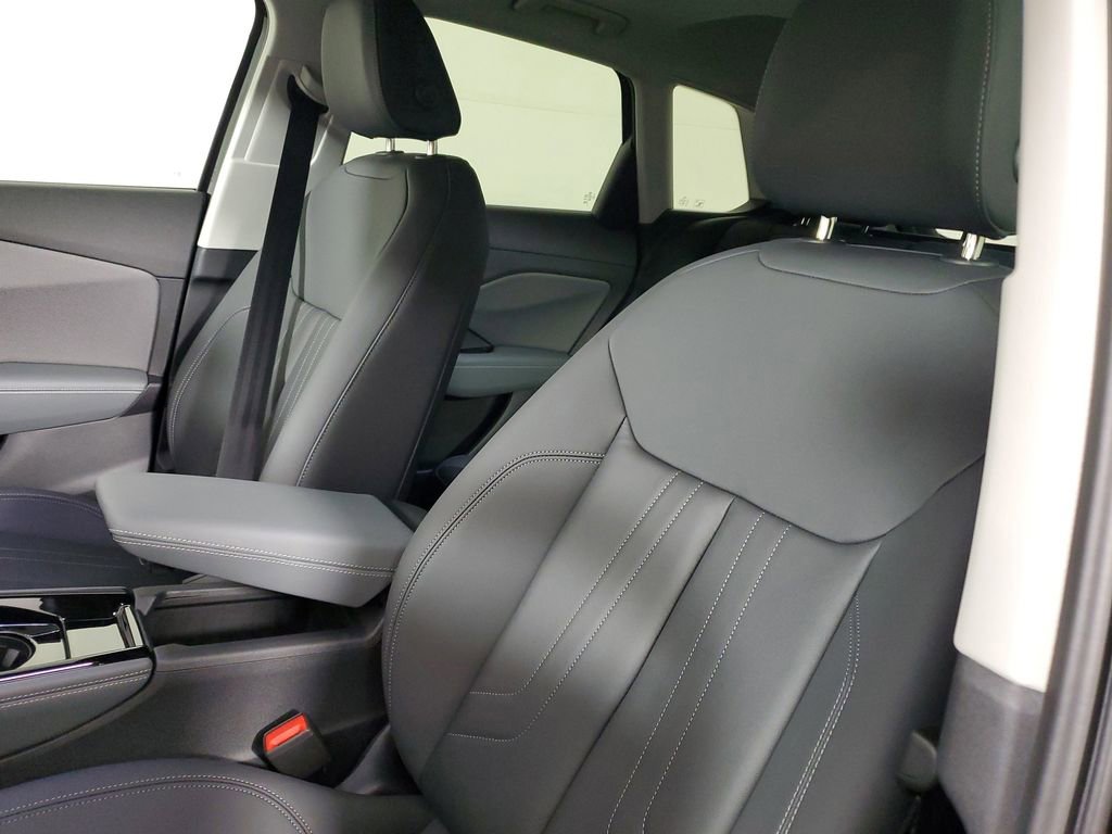 New 2026 Audi Q3 quattro 2.0T AWD/4WD image 23