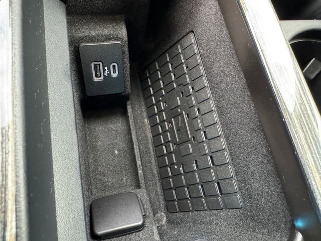 Used 2022 Lincoln Navigator Black Label image 32