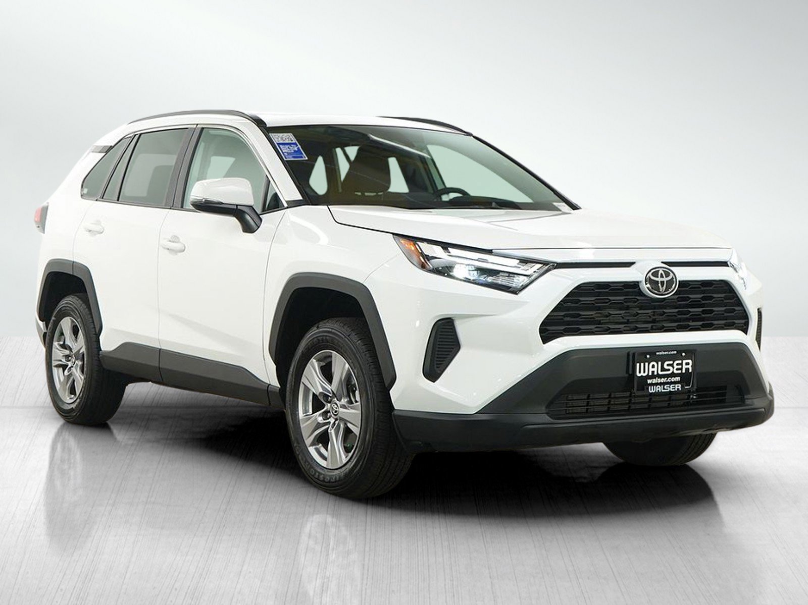 Used 2025 Toyota RAV4 XLE w/ Convenience Package AWD/4WD image 7
