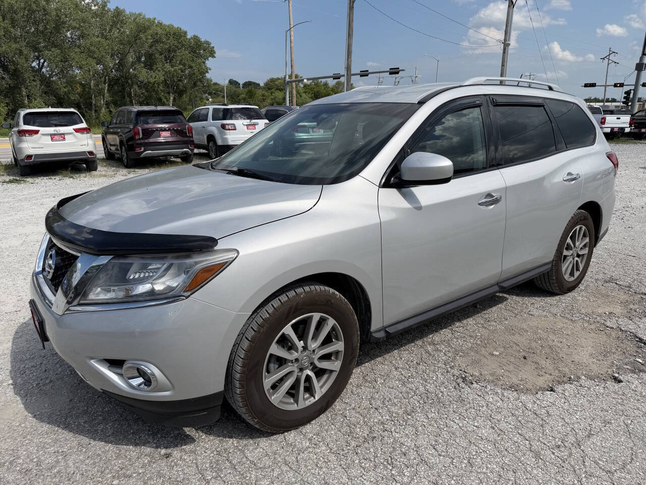 Used 2016 Nissan Pathfinder SV AWD/4WD image 7