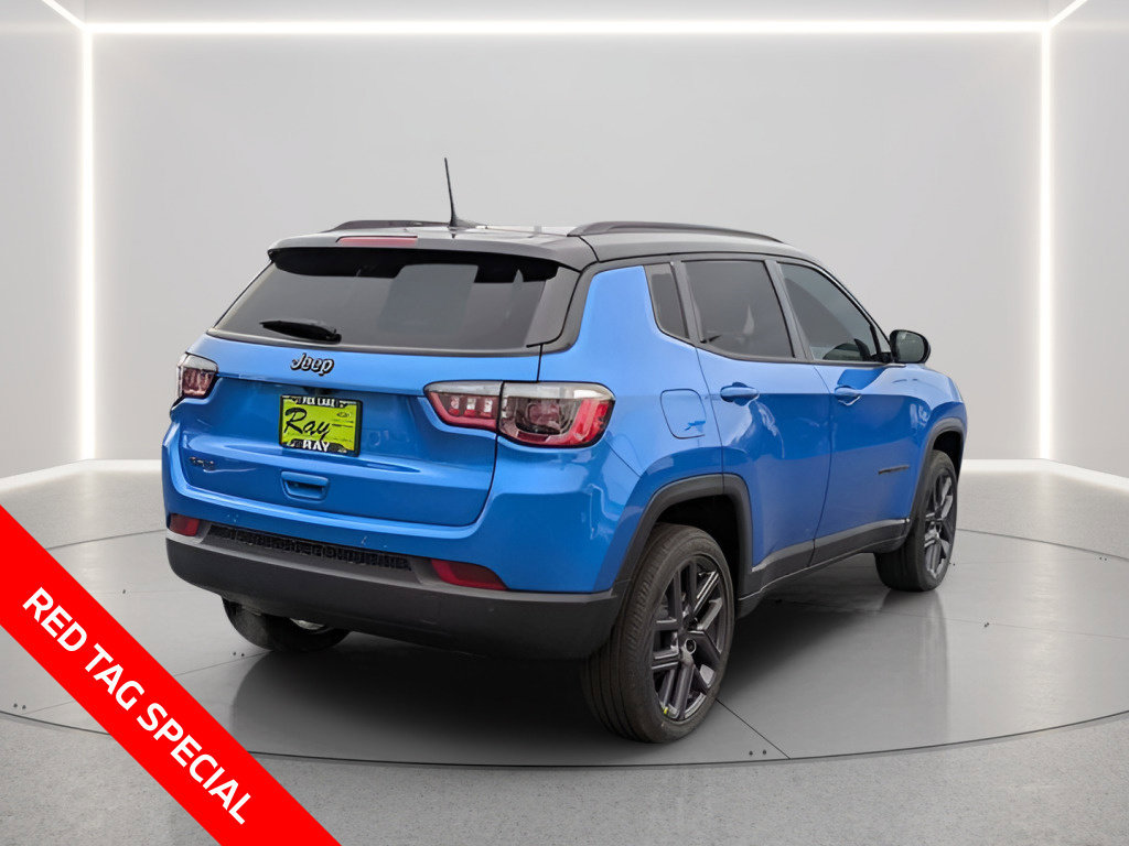 New 2026 Jeep Compass Limited w/ Sun, Sound & Navigation Group AWD/4WD image 4