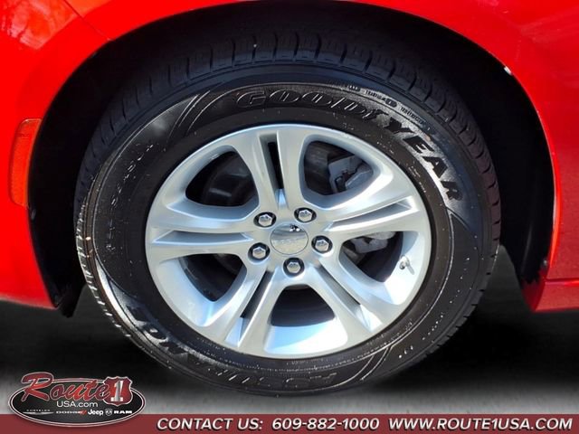 Used 2023 Dodge Charger SXT RWD image 10