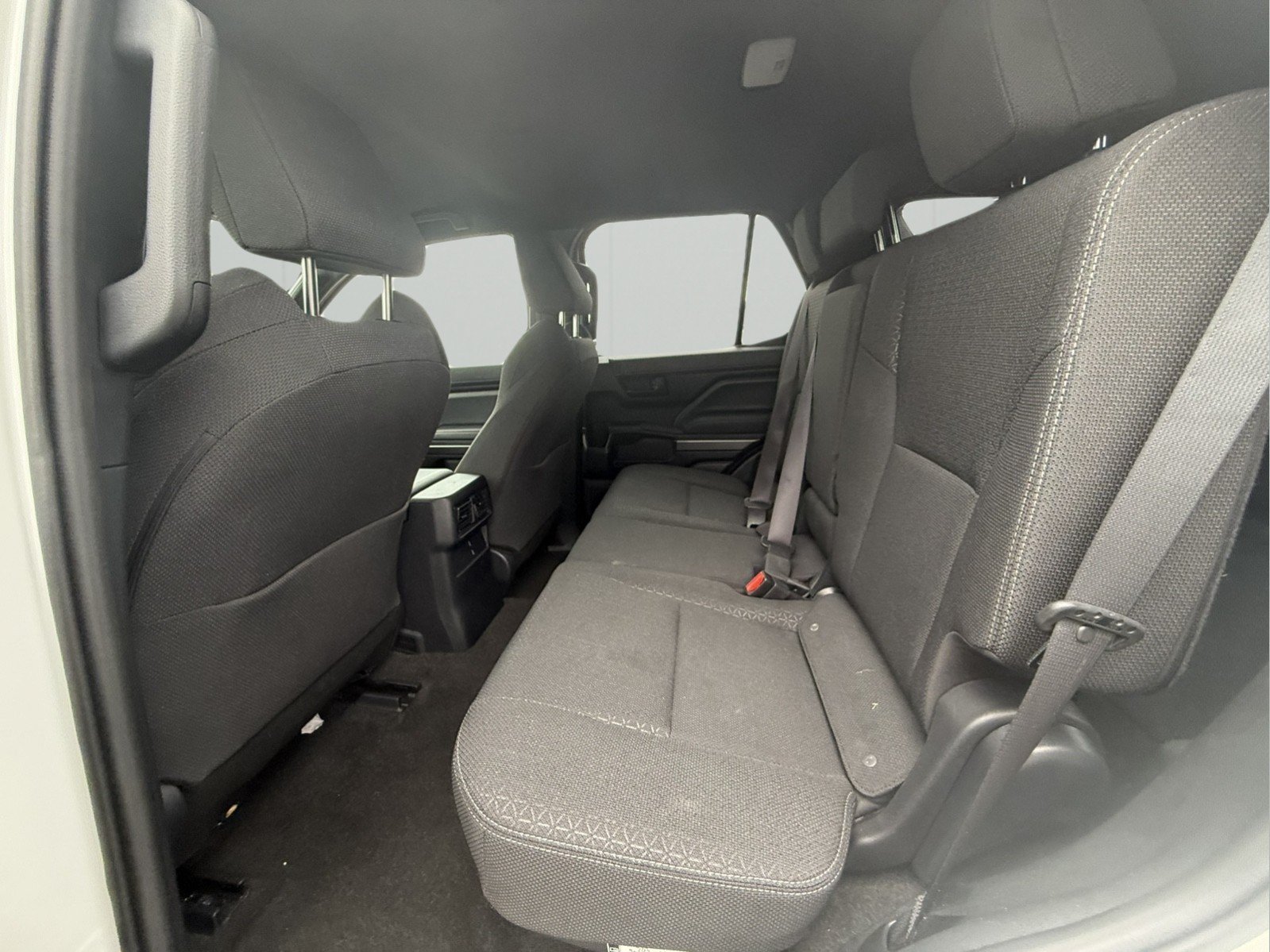 Used 2025 Toyota 4Runner SR5 AWD/4WD image 26